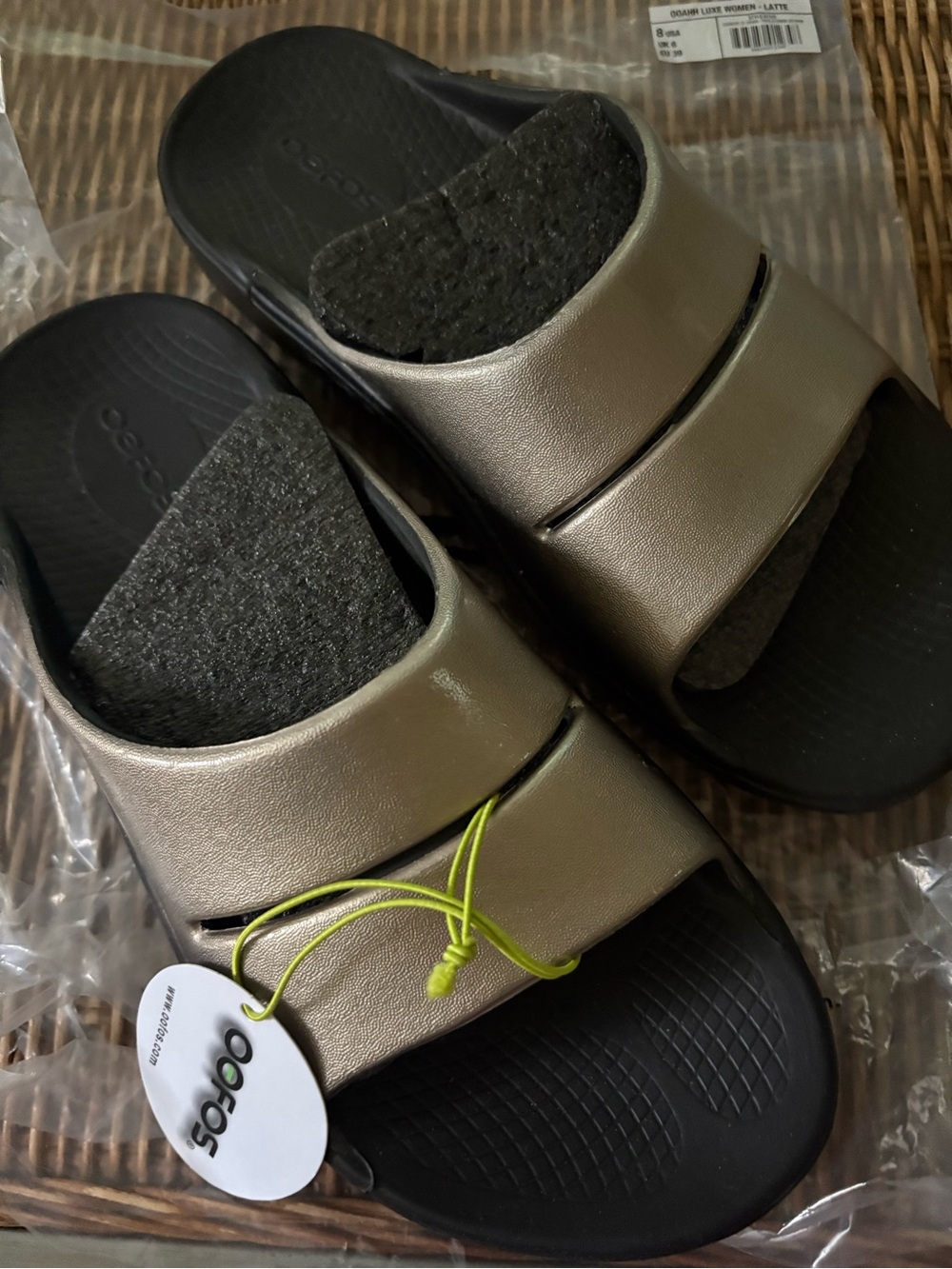Women’s OOFOS Us Size 8